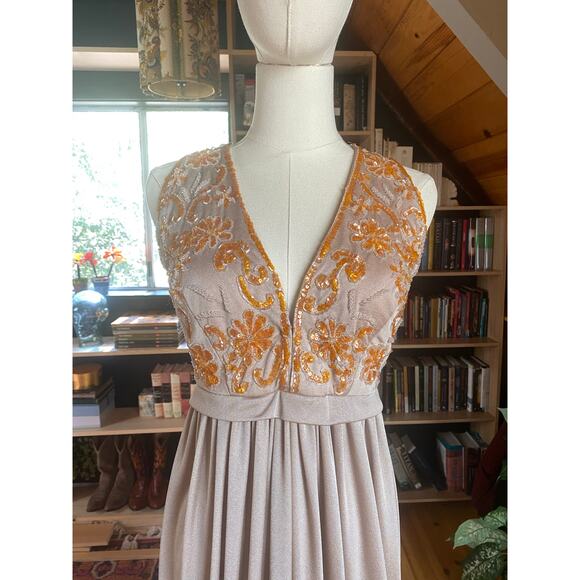 Vintage Gown - Picture 8 of 9